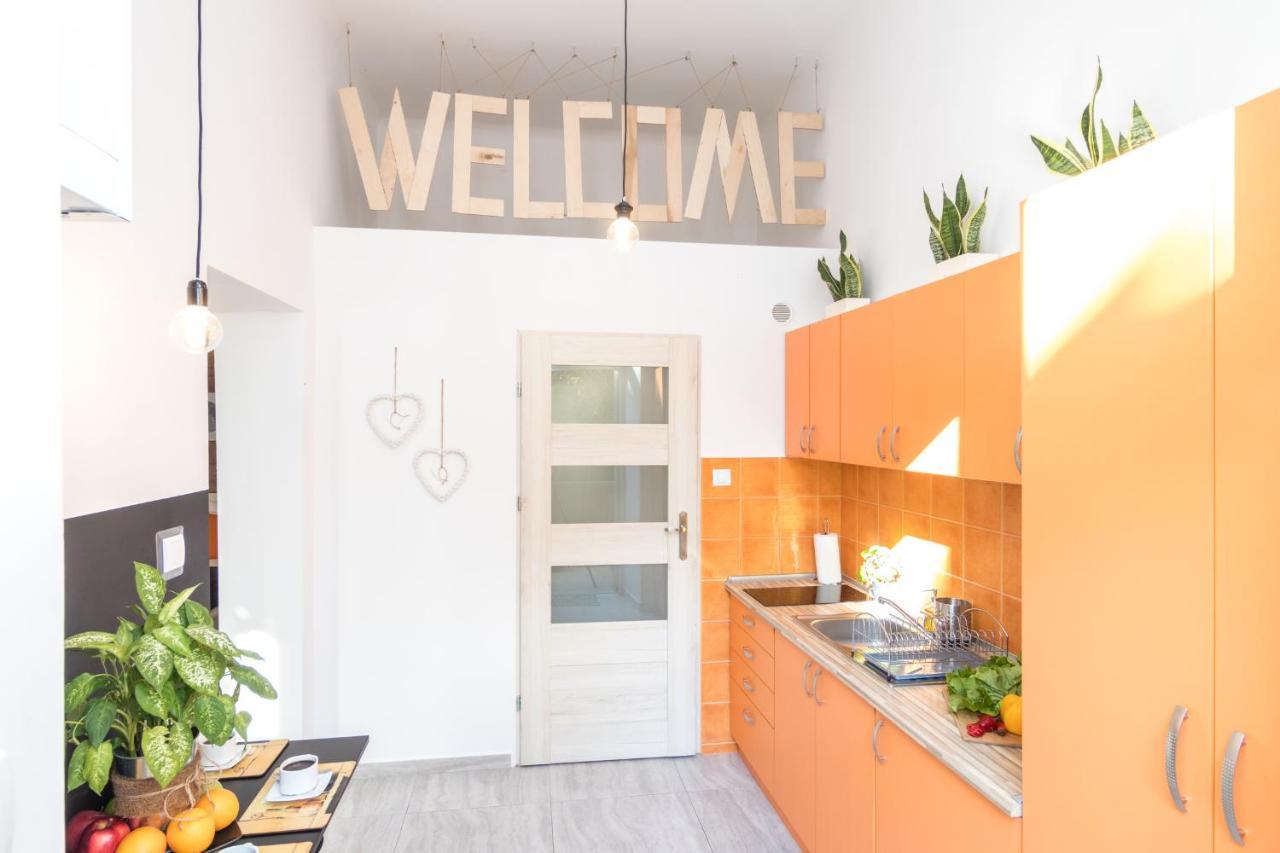 Cracow Best Location Apartment With Garden By Cozyplace Kraków Exteriör bild