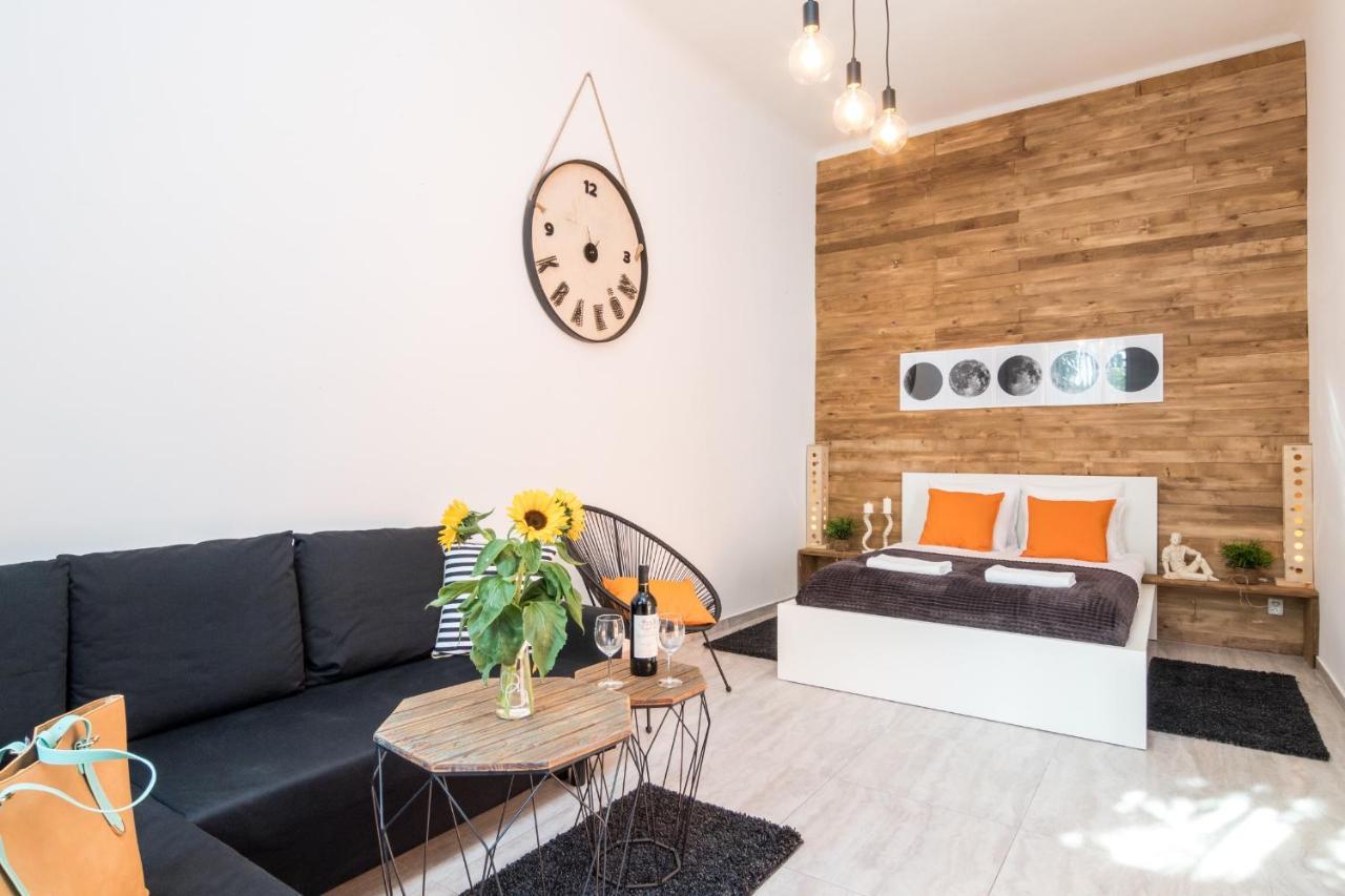 Cracow Best Location Apartment With Garden By Cozyplace Kraków Exteriör bild