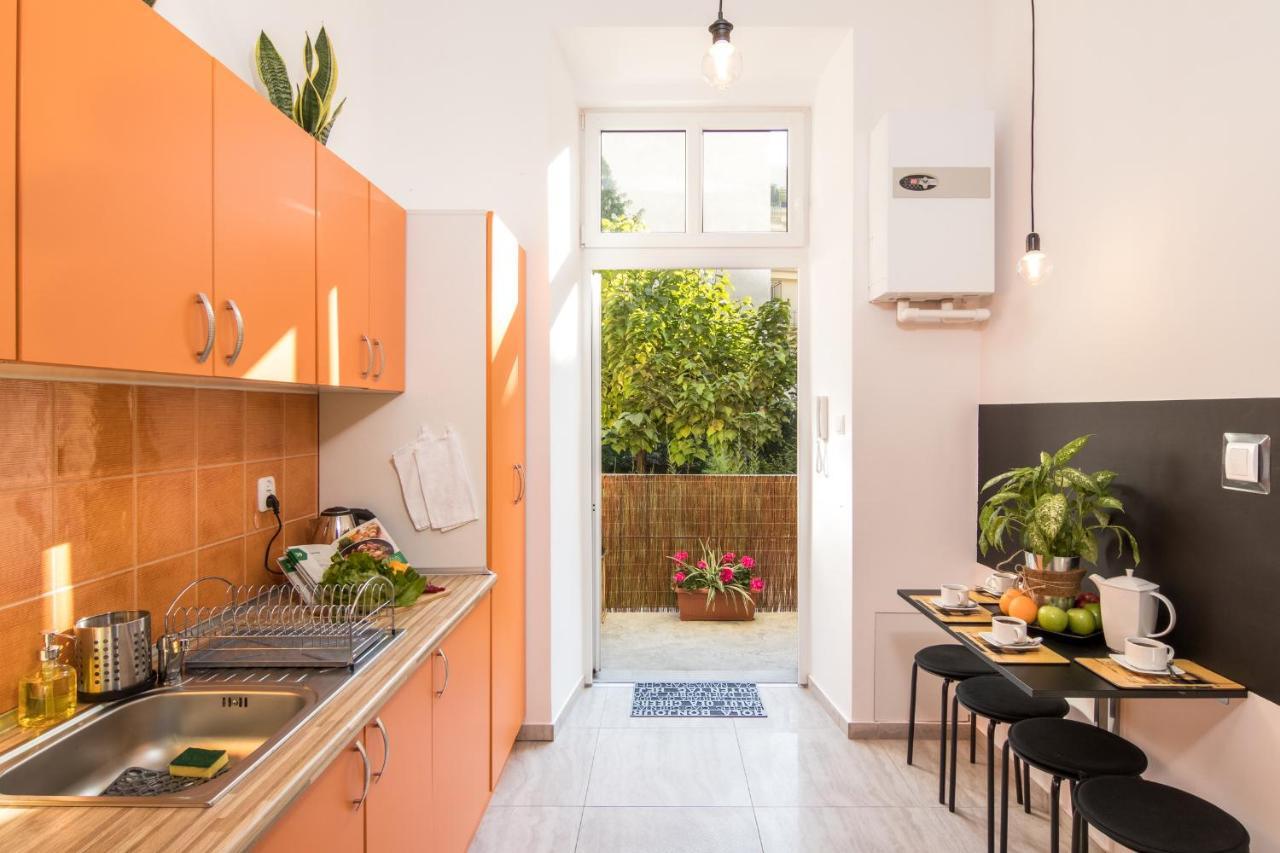 Cracow Best Location Apartment With Garden By Cozyplace Kraków Exteriör bild