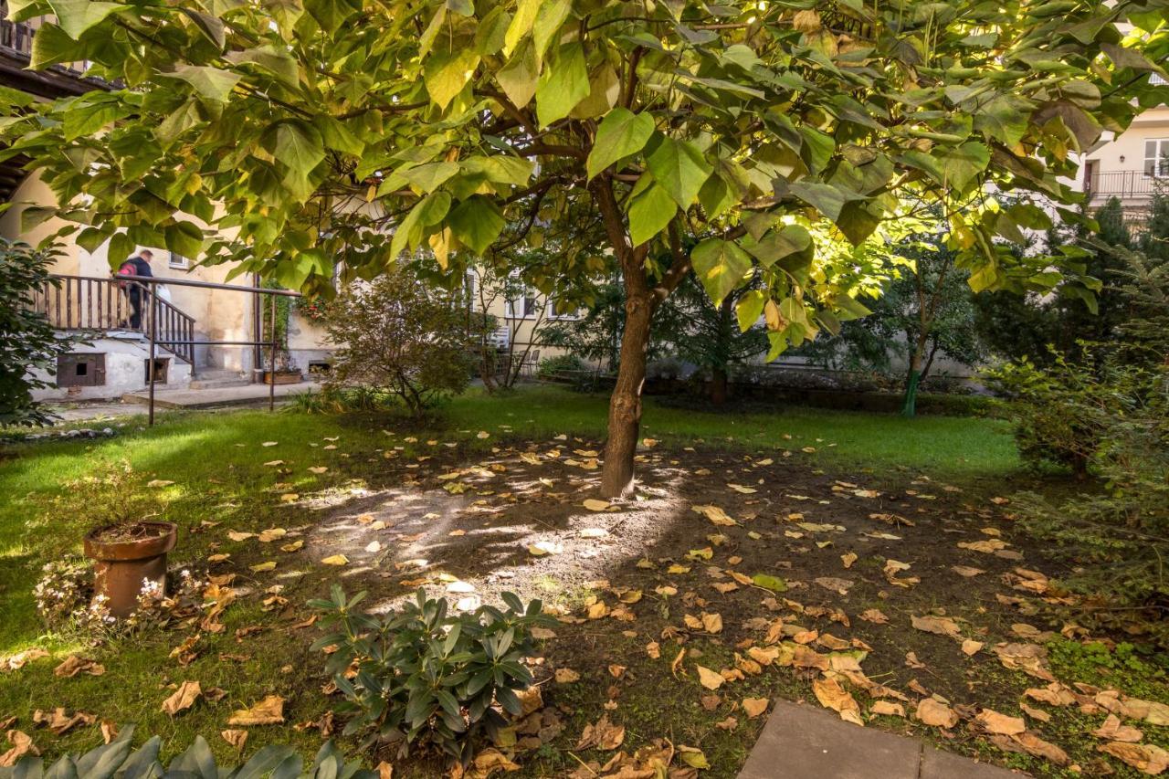Cracow Best Location Apartment With Garden By Cozyplace Kraków Exteriör bild
