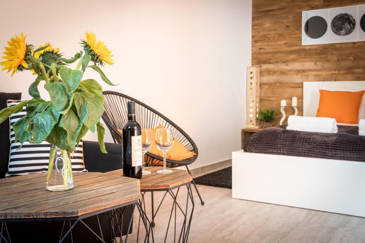 Cracow Best Location Apartment With Garden By Cozyplace Kraków Exteriör bild