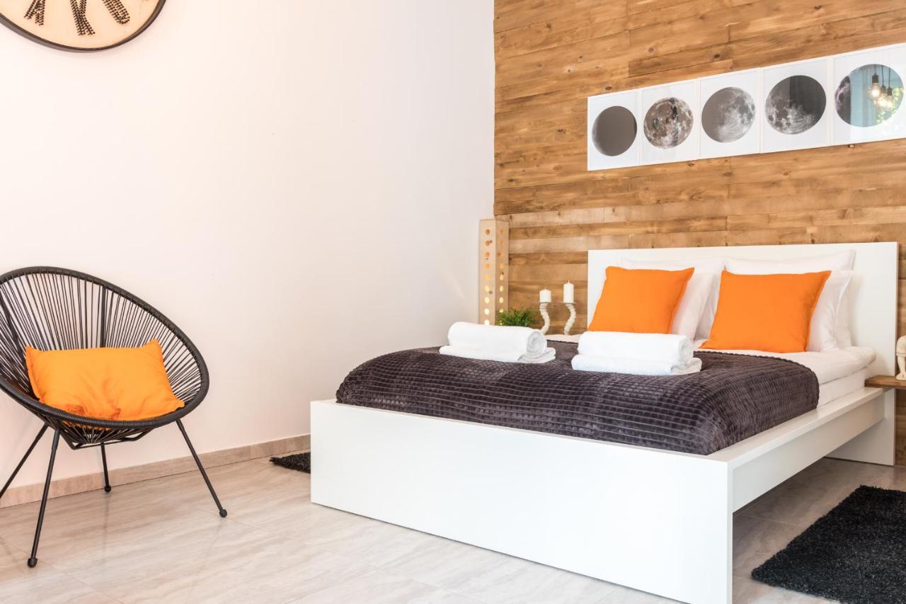Cracow Best Location Apartment With Garden By Cozyplace Kraków Exteriör bild