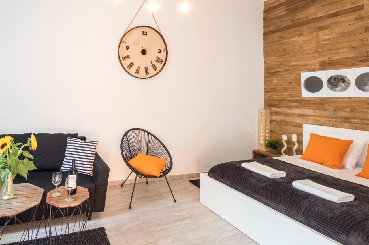 Cracow Best Location Apartment With Garden By Cozyplace Kraków Exteriör bild
